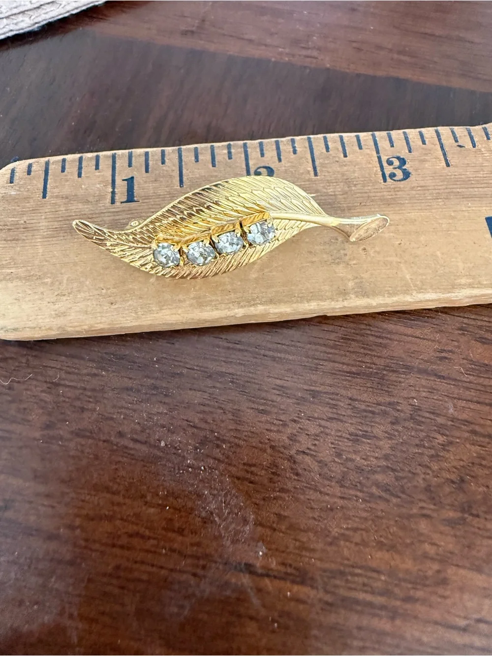 Vintage Gold Tone Leaf Brooch